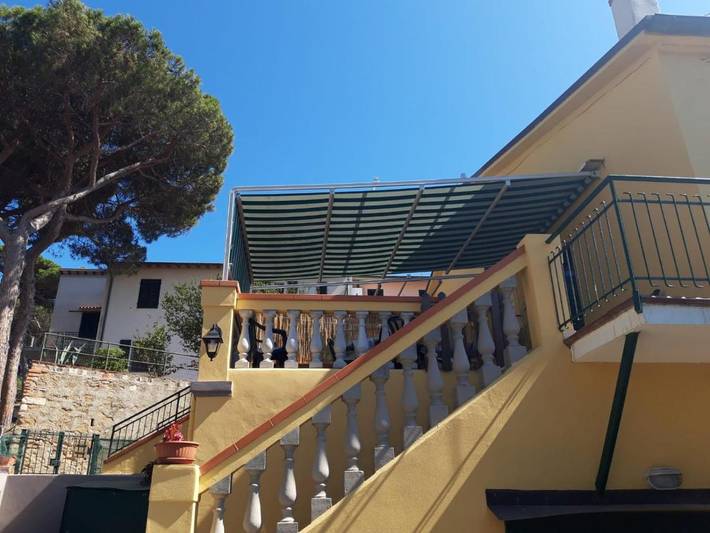 Casa vacanza per 4 persone, con Balcone e Terrazza nonché Panorama a Castiglioncello