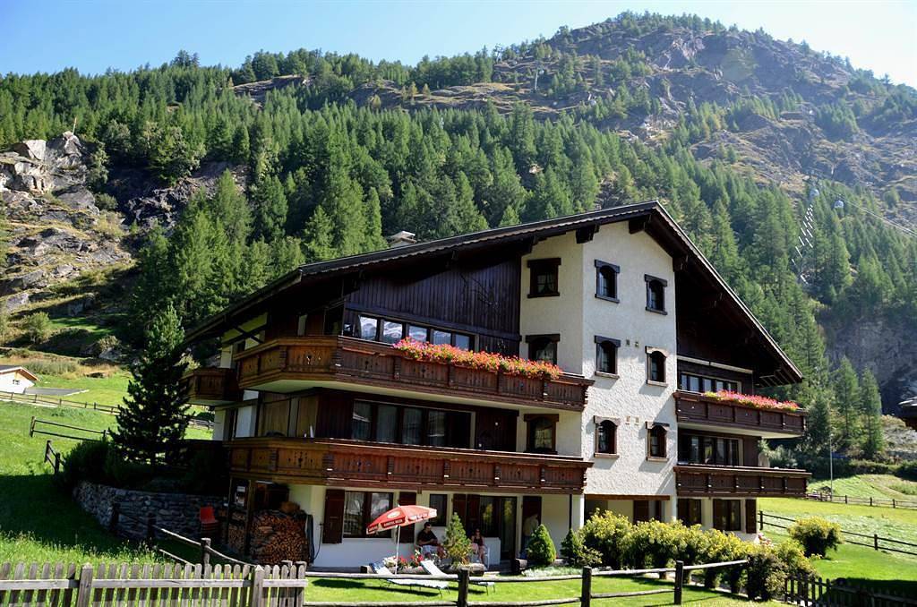 Appartement voor 4 Personen in Saas-Grund, Walliser Alpen