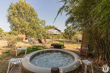 Chambre d’hôte pour 6 personnes, avec jardin et terrasse ainsi que jacuzzi et sauna dans Haute-Garonne