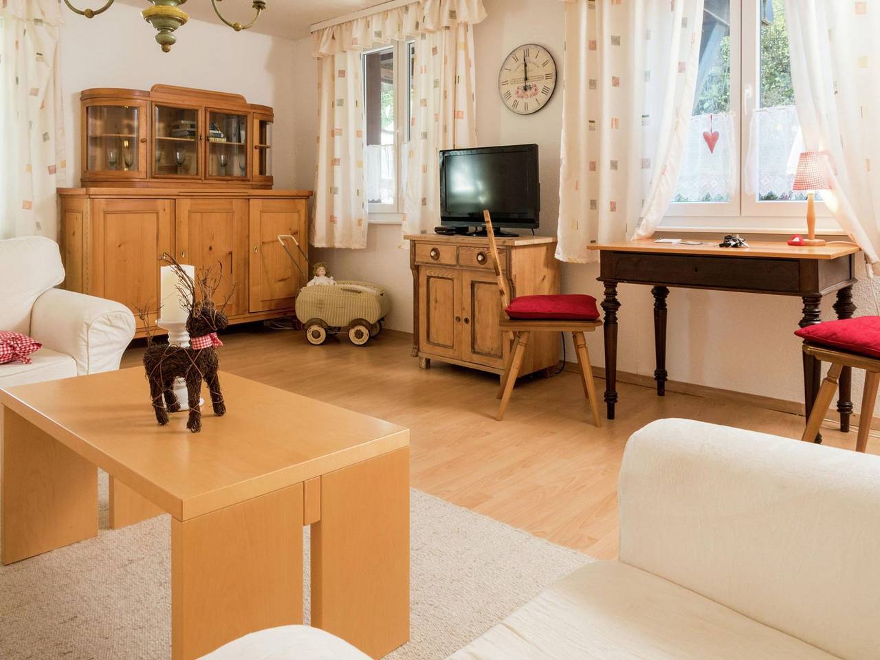 Ganze Wohnung, Ferienwohnung für 2 Personen mit Terrasse in Dachsberg, Südschwarzwald