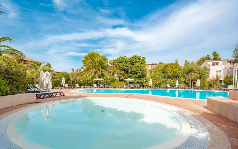 Studio pour 5 personnes, avec Balcon et Terrasse ainsi que Jardin et Bassin pour enfant à Hyeres - 3