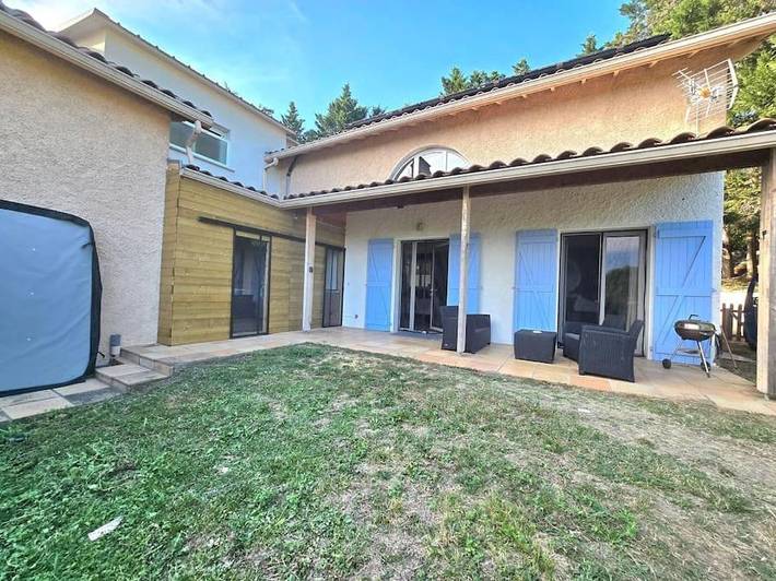 Location de vacances pour 4 personnes, avec vue ainsi que piscine et jardin à Vieille-Toulouse - 2