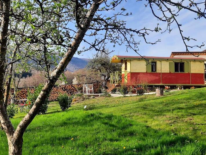 Chambre d’hôte pour 3 personnes, avec vue et jardin, animaux acceptés