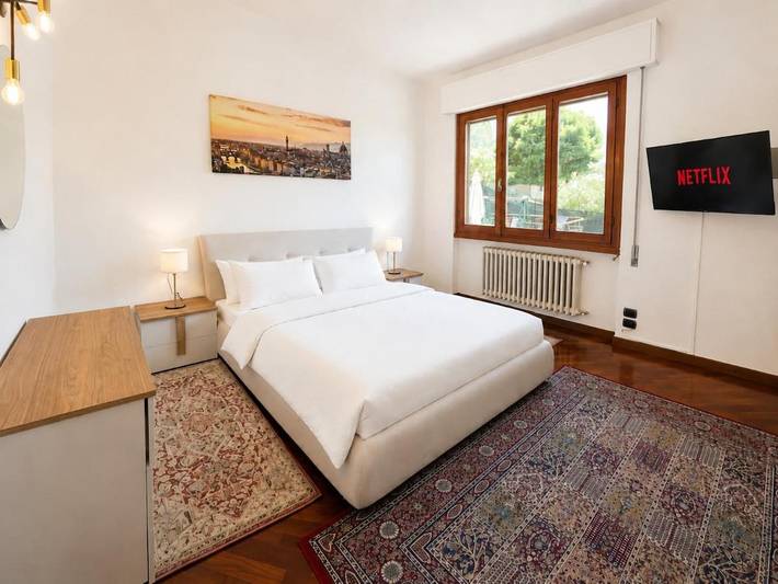 Appartamento per 6 persone, con Balcone e Idromassaggio nonché Terrazza e Giardino a Calenzano