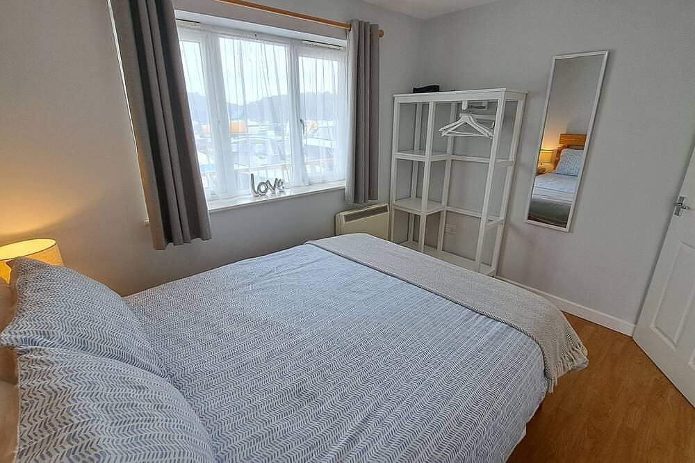 Pelyn -  an apartment that sleeps 2 guests  in 1 bedroom in St Mawes, Cornwall