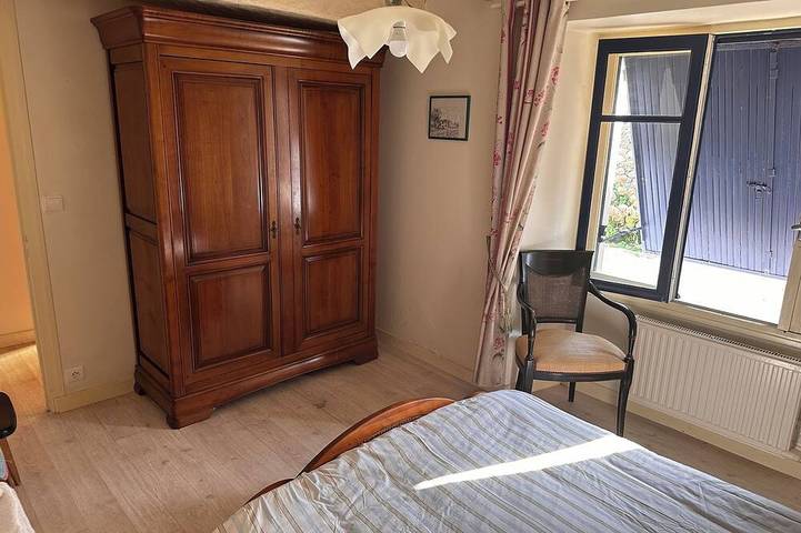 Location de vacances pour 6 personnes, avec terrasse et jardin, animaux acceptés à Saint-Molf - 4