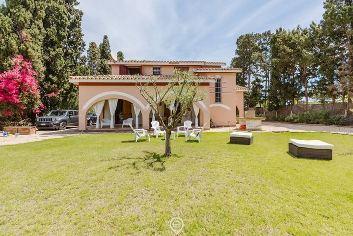 Ferienwohnung für 6 Personen, mit Balkon/Terrasse und Garten in Nora - 3