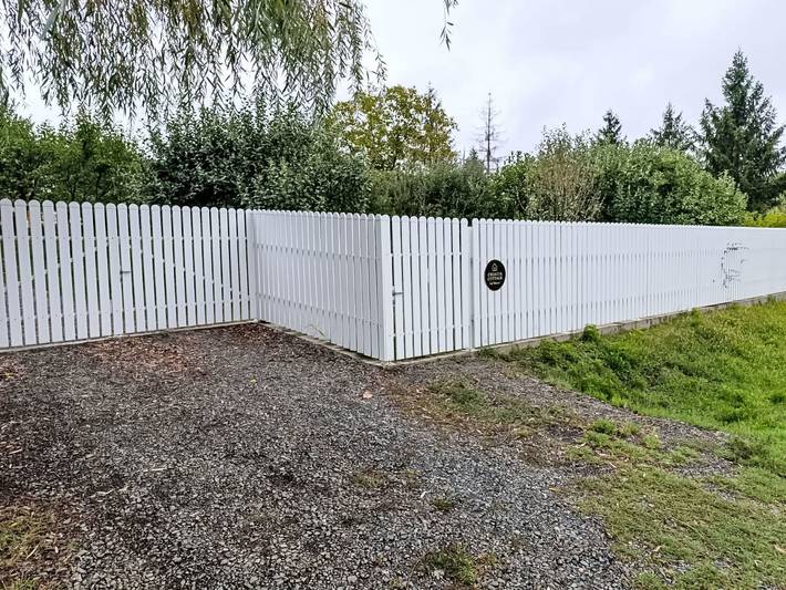Hütte mit Garten, Grill und Terrasse in Brod-Posavina