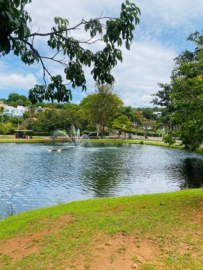 Casas e apartamentos de temporada para 2 pessoas, com balcão e jardim e ainda piscina, com animais de estimação em Lagoa Santa