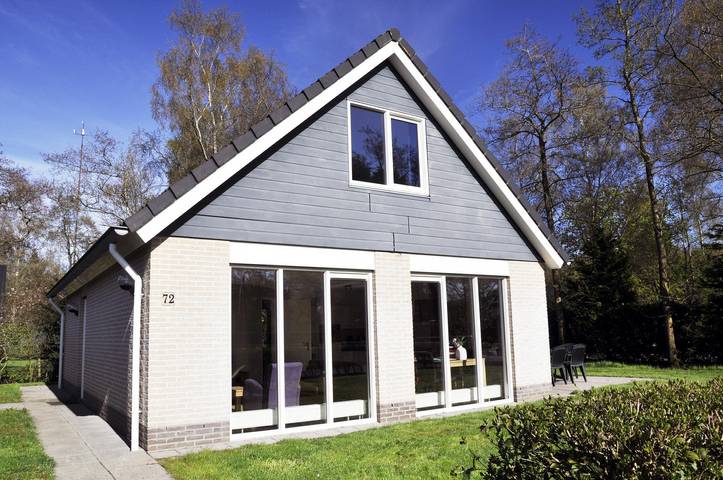 Bungalow für 6 Personen, mit Balkon/Terrasse und Terrasse in Friesland - 2