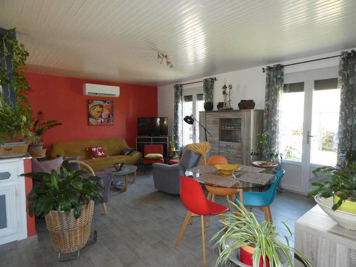 Gîte pour 6 personnes, avec Terrasse et Jardin