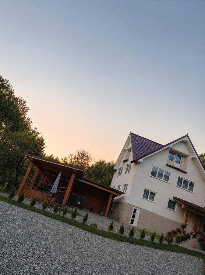 Gîte pour 2 personnes, avec Balcon et Terrasse ainsi que Jacuzzi et Jardin