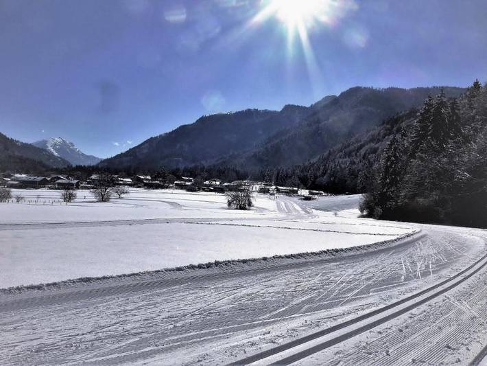 Ganze Ferienwohnung, Ferienwohnung Andrea - Ferienwohnung Andrea -3 Pers, 62qm, 1 Schlafzimmer, Erker, Kachelofen, Balkon in Schleching, Bayerische Alpen