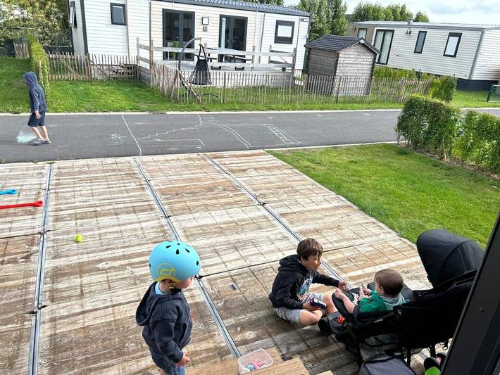 Location de vacances pour 8 personnes, avec Terrasse et Jardin ainsi que Bassin pour enfant et Piscine à Jabbeke - 4