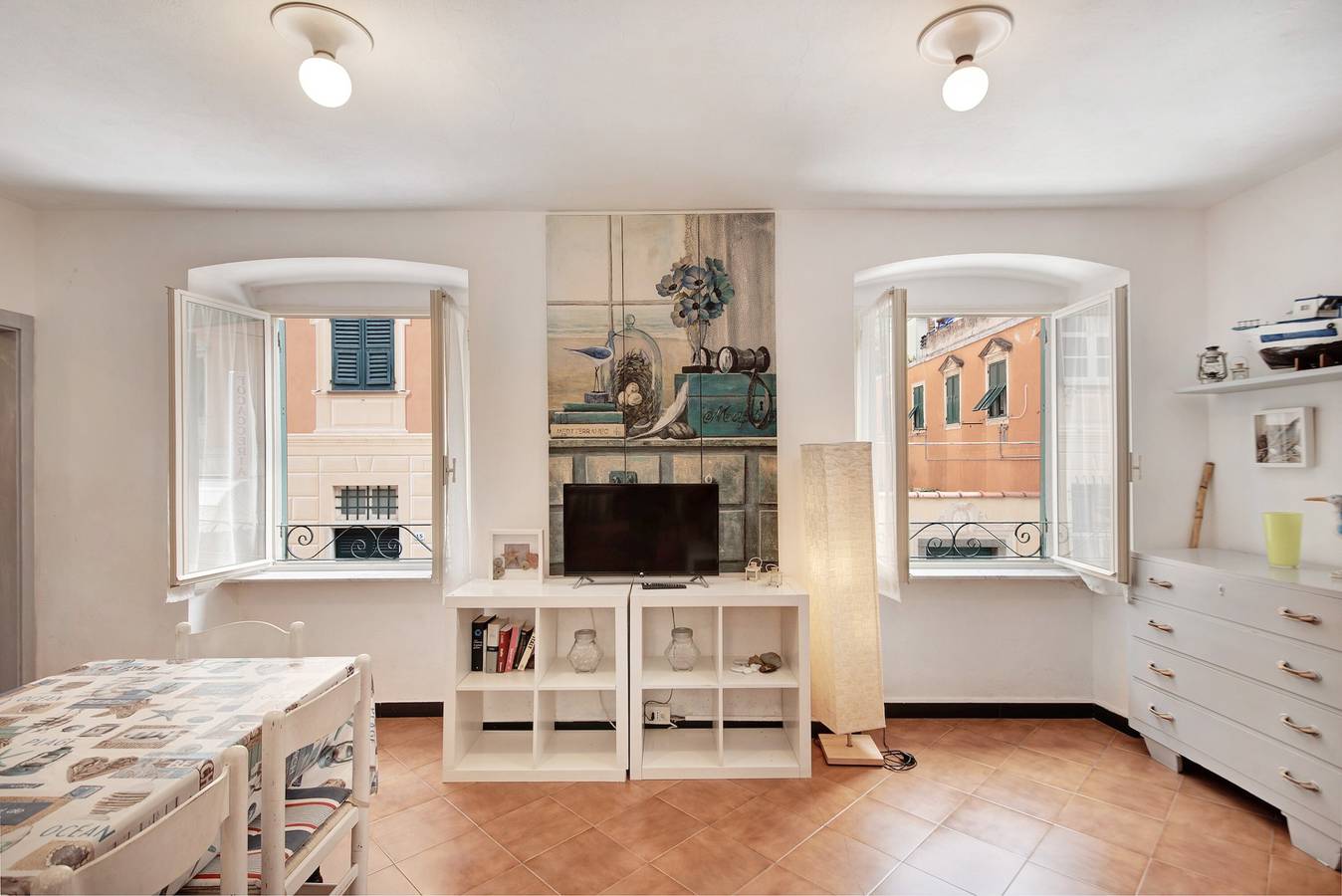 Entire apartment, Apartment 'Oceane Paradise - Churchill' with Sea View, Balcony and Wi-Fi in Levanto, Levanto Municipality