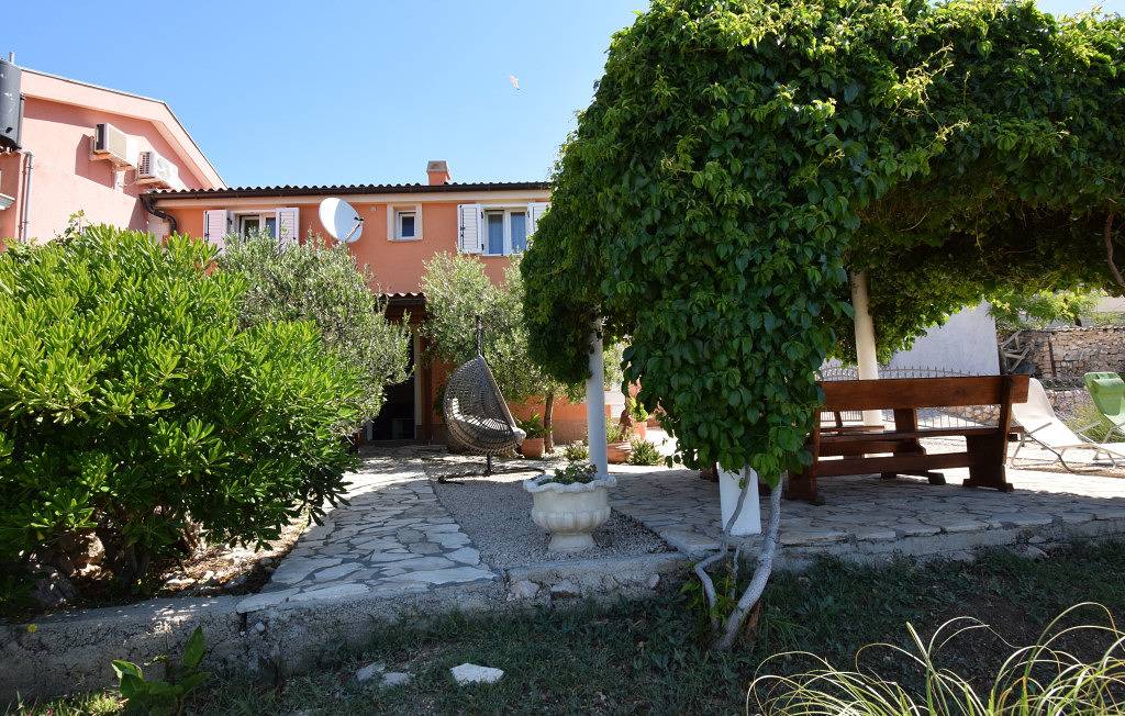 Villa Milena by Villas Guide in Zubovići, Pag
