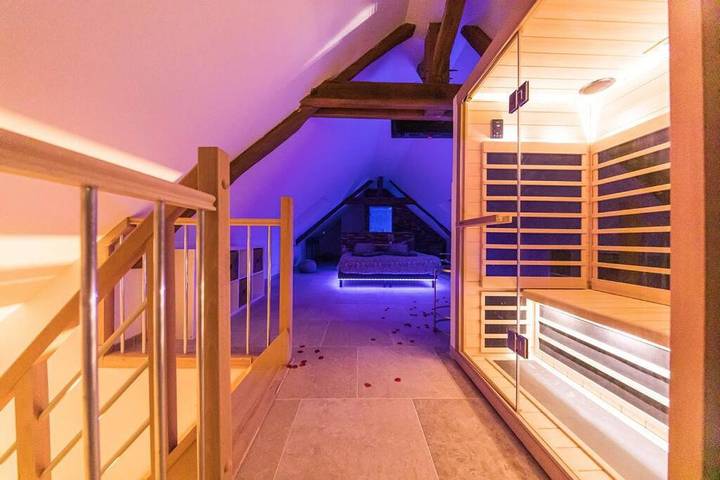 Maison de vacances pour 4 personnes, avec Jacuzzi et Sauna à Tours