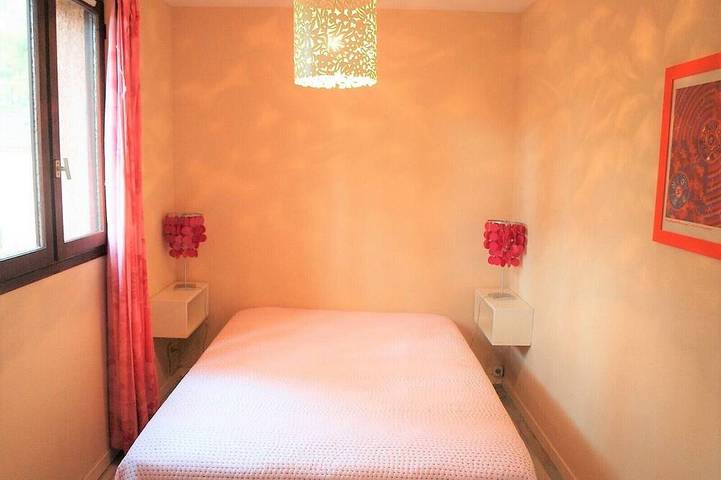 Gîte pour 4 personnes, avec terrasse et jardin à Lacanau - 4