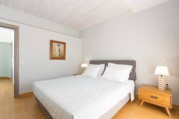 Villa for 17 People in Samos, Photo 2