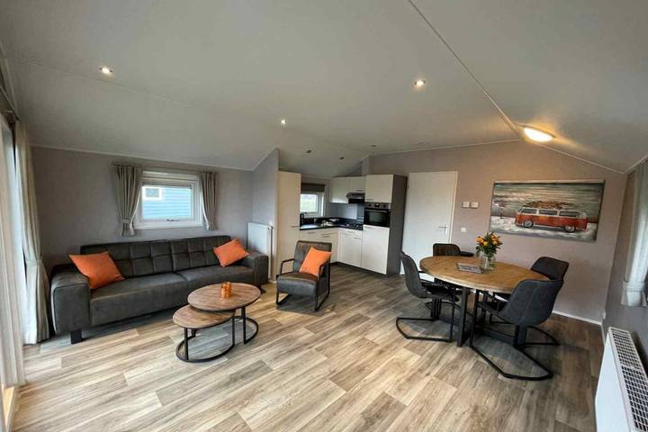 Chalet für 2 Personen, mit Terrasse und Garten in Friesland - 4