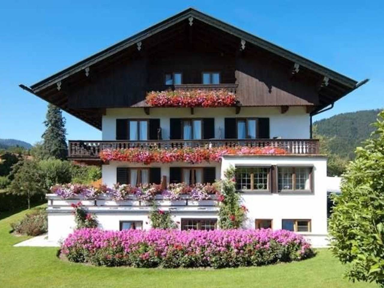 Ganze Ferienwohnung, Gästehaus Gartenheim    Fam. Schäffler in Bad Wiessee, Bayerische Alpen