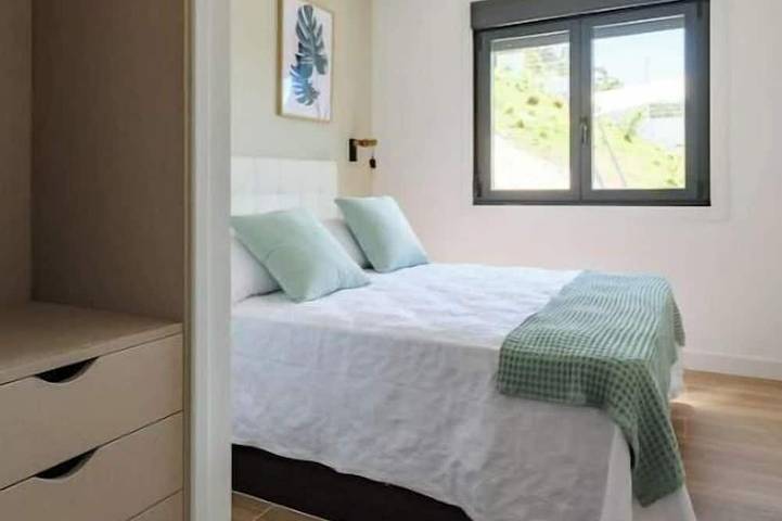Entire apartment, Veiga da Fraga Apartments ( B ) 5 minutes from the beach by car! in Poio, Pontevedra Province