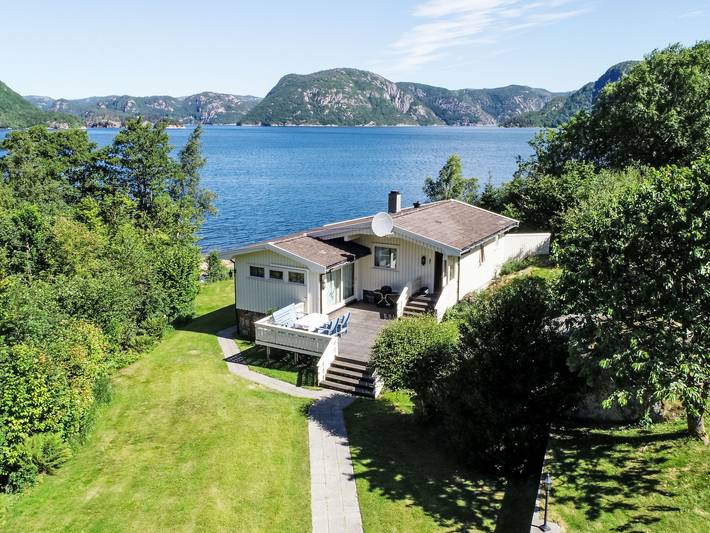Ferienhaus für 5 Personen, mit Sauna und Garten sowie Terrasse in Süd-Norwegen