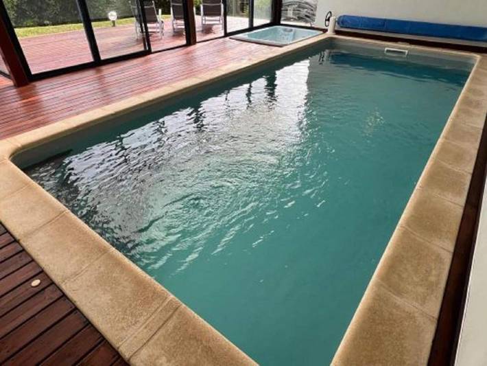 Location de vacances pour 10 personnes, avec sauna et jardin ainsi que terrasse et jacuzzi dans Plage Trenez - 2