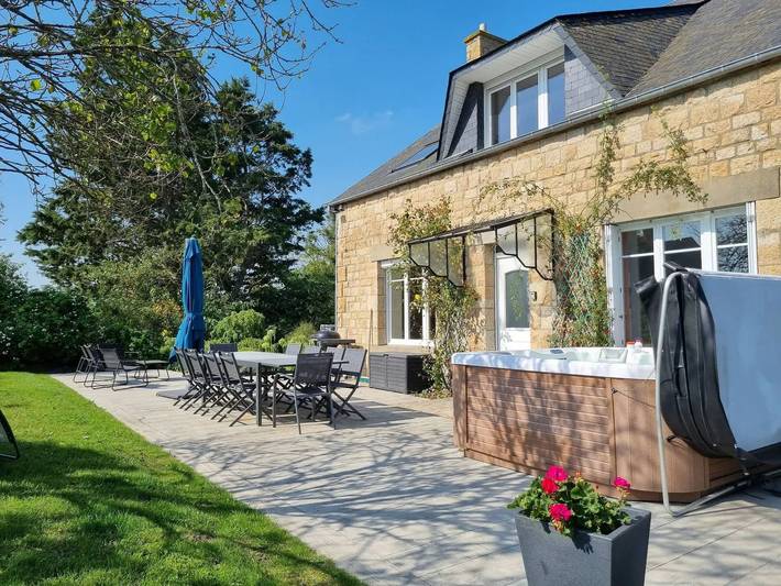 Maison de vacances pour 10 personnes, avec jardin et jacuzzi - 1
