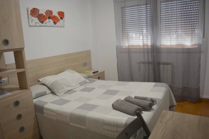 Maison d’hôte pour 2 personnes, avec jardin et vue ainsi que piscine et terrasse à Saint-Jacques-de-Compostelle - 3