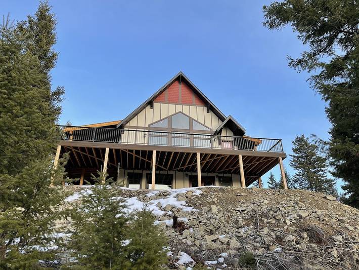 Ferienhaus für 10 Personen, mit Terrasse in Montana