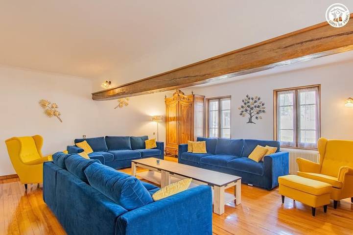 Location de vacances pour 10 personnes, avec Jardin à Saillenard