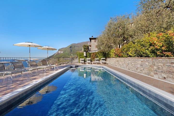 Ferienwohnung für 6 Personen, mit Seeblick und Garten in Tignale - 2