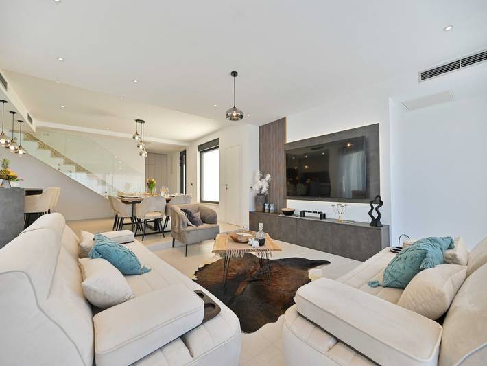 Villa pour 10 personnes, avec terrasse ainsi que jacuzzi et jardin à Trogir - 2