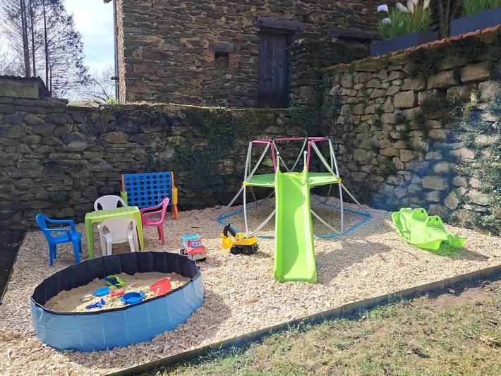 Location de vacances pour 10 personnes, avec terrasse à Uzerche - 2