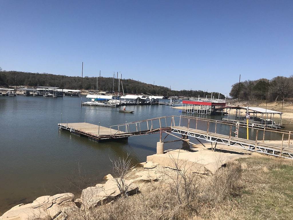 Lakeview @ Firefly Hideaway Lake Texoma Hot Tub King Bed Firepit Boat Parking in Lake Texoma