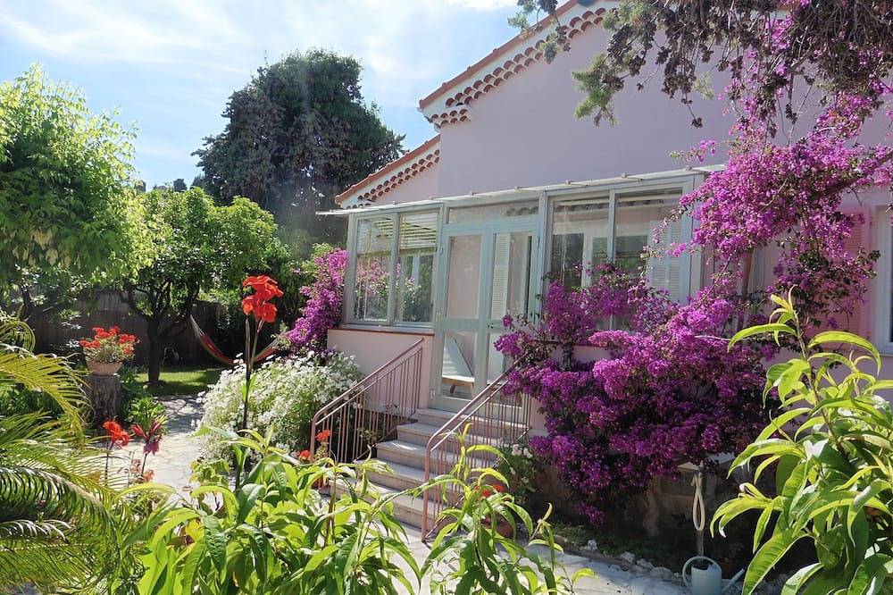 Agréable villa avec jardin à proximité de la mer. Menton Roquebrune Cap Martin in Roquebrune-Cap-Martin, Côte méditerranéenne (France)