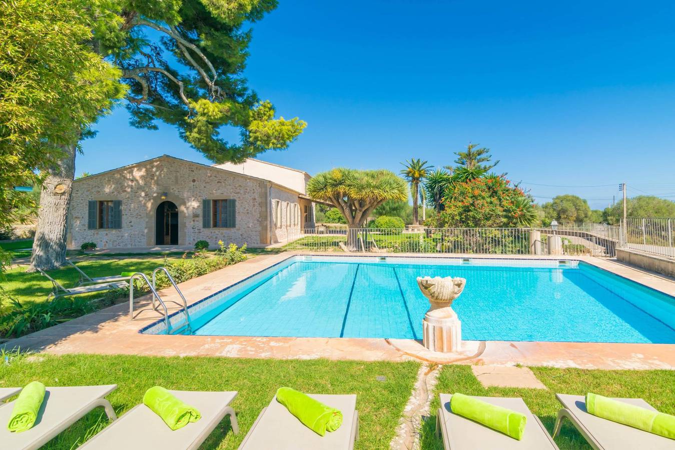 Can Cirerol - Villa con piscina privada en Porto Colom- Felanitx. Wifi Gratis. in Felanitx, Costa de Mallorca