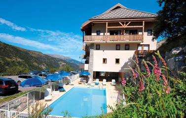 Gîte pour 6 personnes, avec piscine ainsi que balcon et sauna, adapté aux familles dans Station De Valmeinier