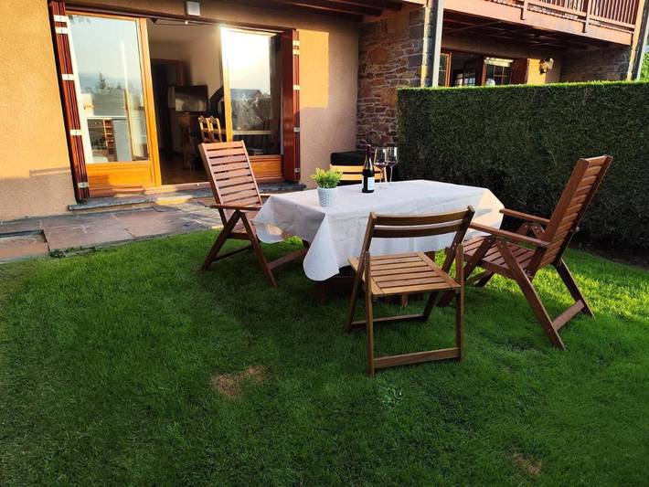 Gîte pour 4 personnes, avec jardin à Sainte-Léocadie - 2