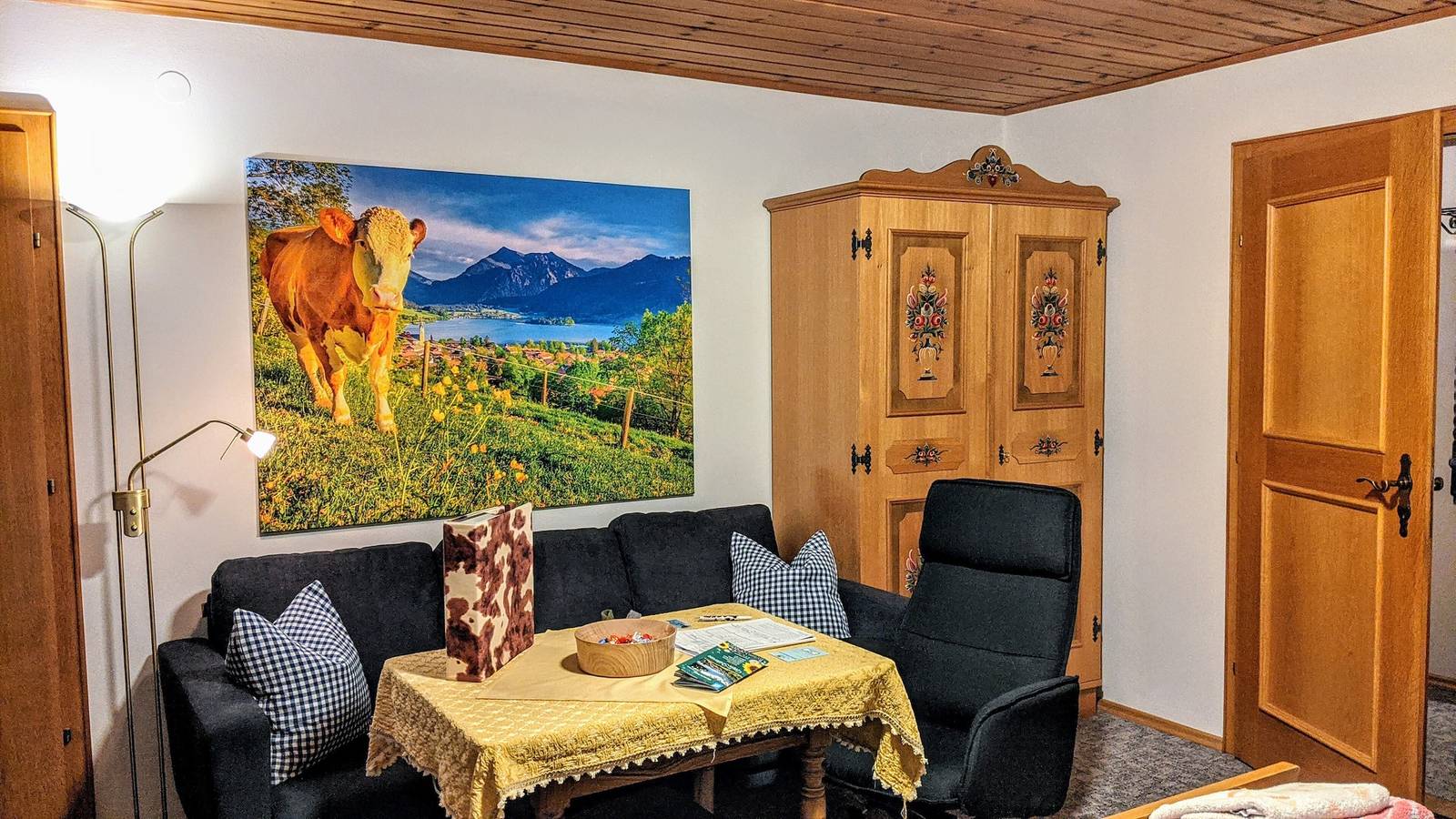 Ganze Wohnung, Urlaub auf dem Bauernhof - Fantastische Ferien-App mit Balkon, Garten, See- und Bergblick in Schliersee, Bayerische Alpen