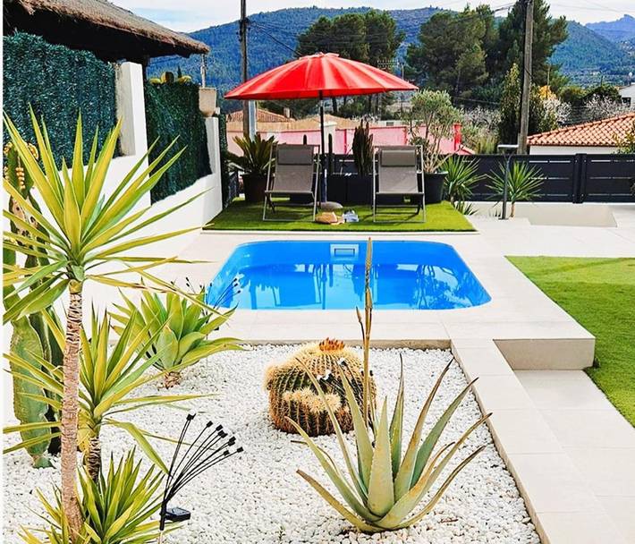 Ferienhaus für 3 Personen, mit Balkon und Terrasse sowie Garten und Pool in Alcalalí