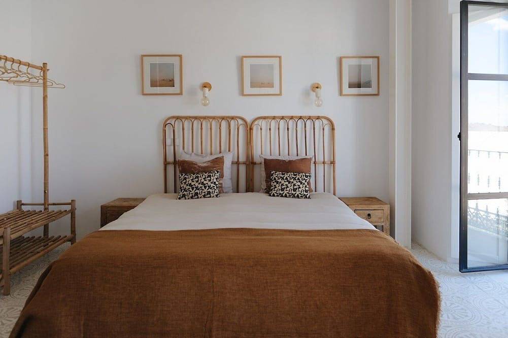 Villa de diseño 5 dorm. con piscina |senderismo|relax|naturaleza| cerca de Ronda in Zahara de la Sierra, Pueblos Blancos