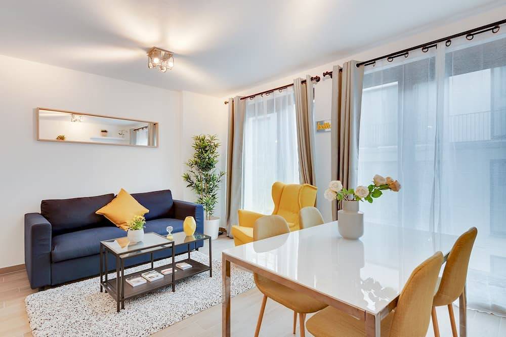 Entire apartment, Europea Residences - Royal Studio Residence - Brussels Arts-Loi in Brussels, Brussels region