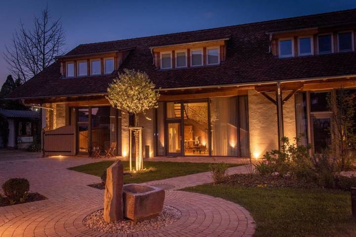 Ferienwohnung für 6 Personen, mit Terrasse und Garten in Bad Krozingen
