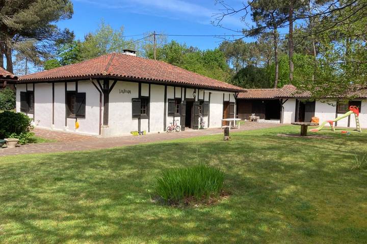 Location de vacances pour 8 personnes, avec jardin dans Réserve naturelle du Courant d'Huchet - 2