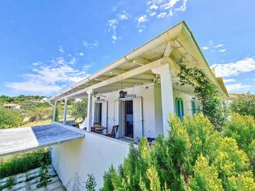 Cottage pour 4 personnes, avec jardin, adapté aux familles à Porto Heli