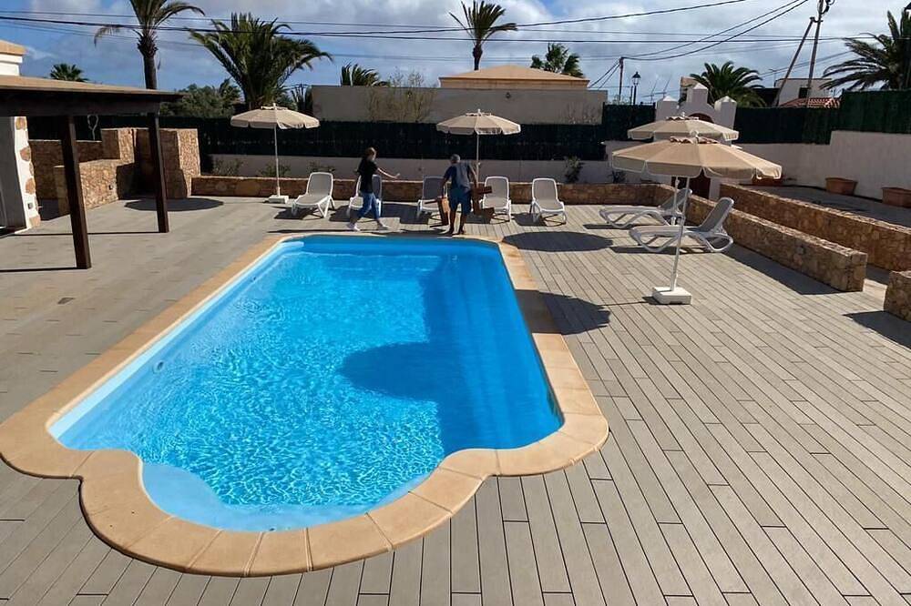 Apartamento entero, Exclusive residence consisting of 5 apartments with shared pool. in Los Estancos, Tetir