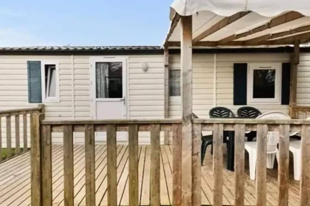 Camping Les Catalpas*** - Mobile home Classic 4 Rooms 6 People in Saint-Georges-de-Didonne, Côte de Beauté