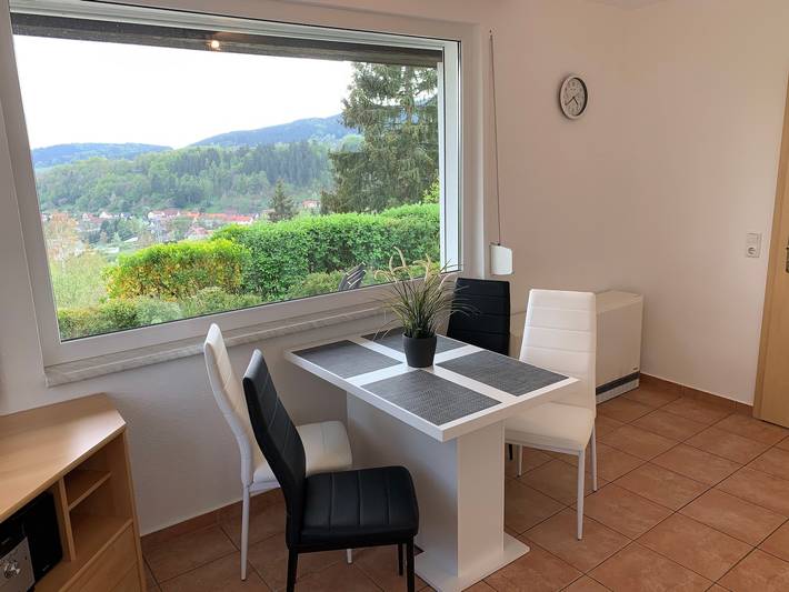 Bungalow für 4 Personen, mit Terrasse und Ausblick sowie Garten, mit Haustier im Thüringer Wald - 2
